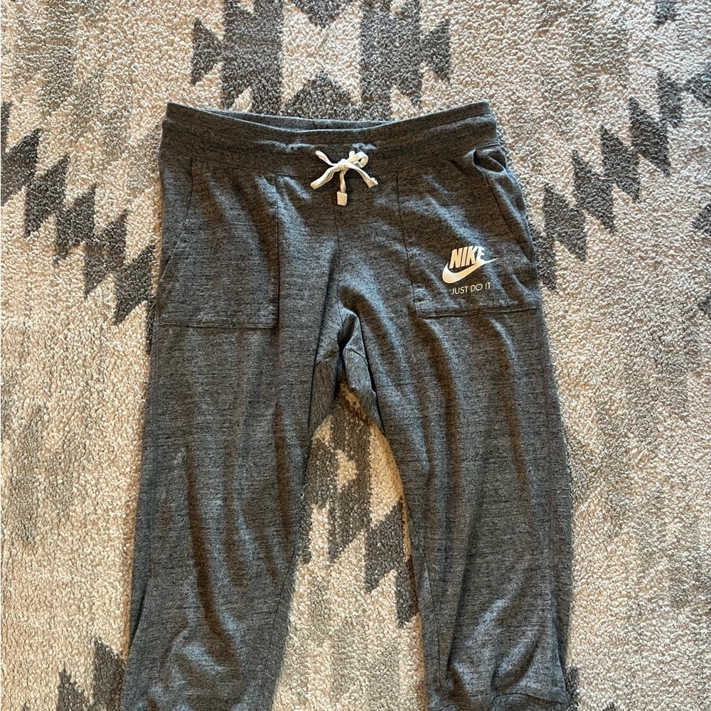 Nike Women’s Gray Cropped Jogger